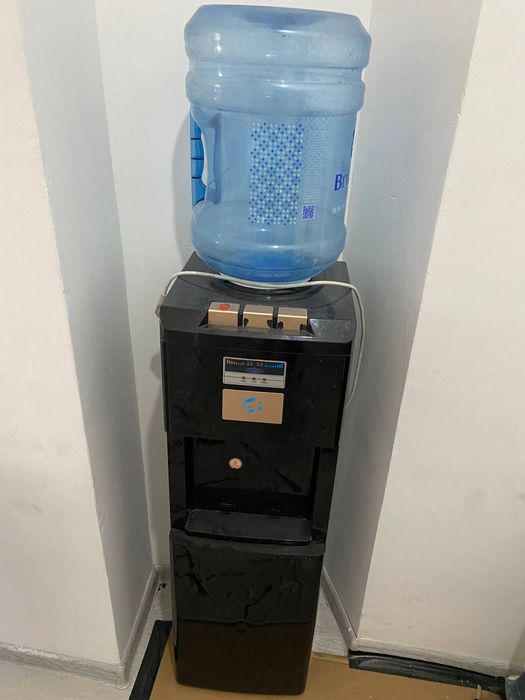 Bir qoʻl ishlatilgan