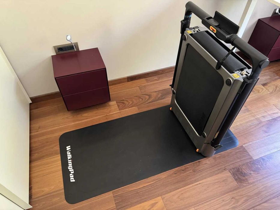 WalkingPad R3 сгъваема пътека + постелка