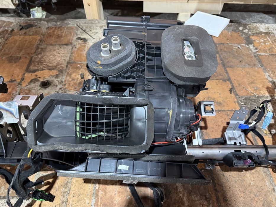 Aeroterma / Ventilator habitaclu Dacia Jogger 2020-2025