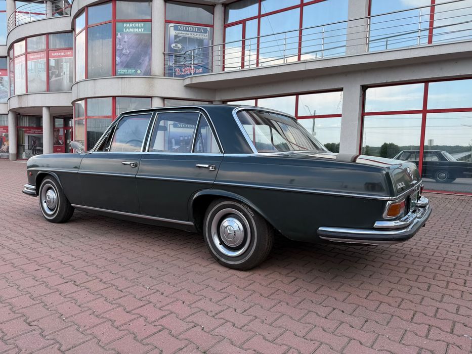 Mercedes S class w108 SE