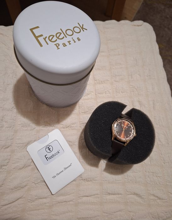 Дамски часовник FREELOOK