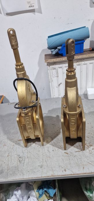 Robinet 5 toli pret 1350 lei și 6 toli preț 1250 lei  import Italia  p