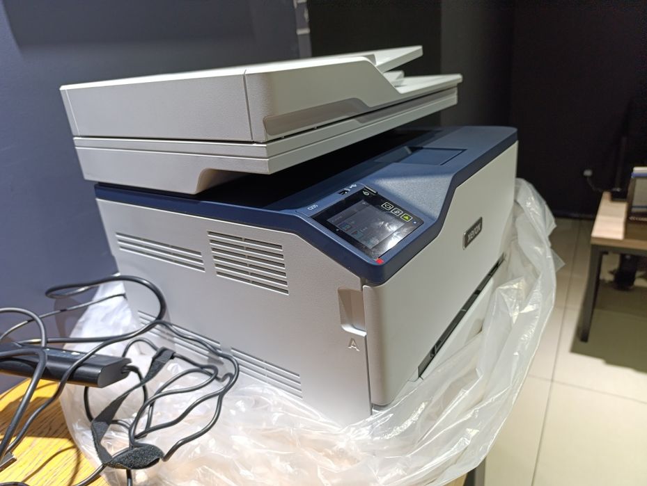 Продам МФУ Xerox C235
