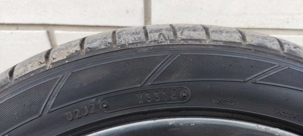 Dunlop 225/45/18