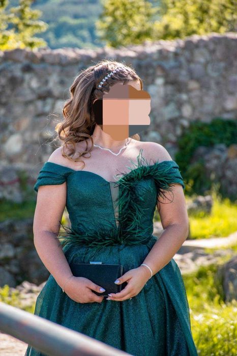 Абитуриентска рокля