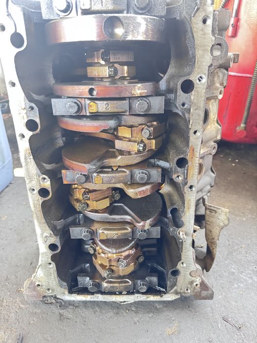 Блок двигателя 2 UZ