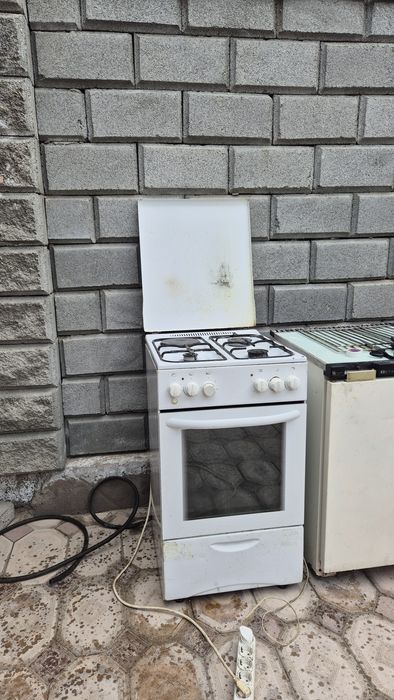 Газовая плита с духовкой