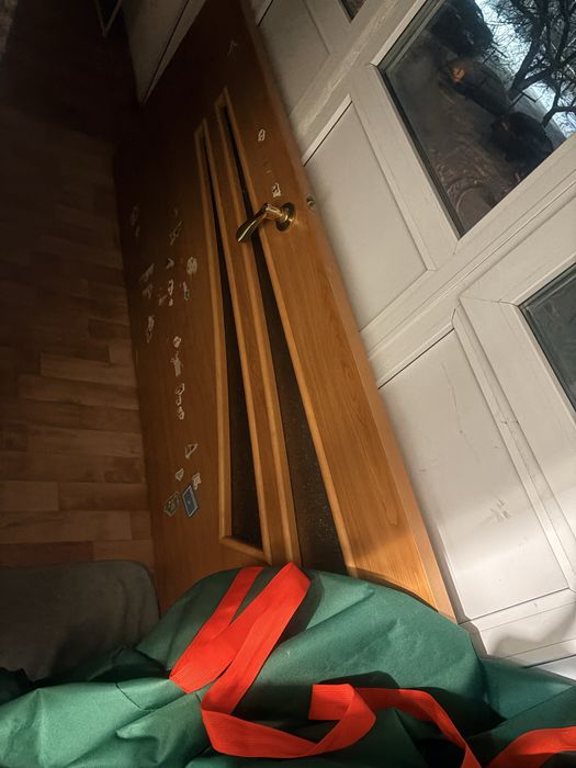 Отдам дверь бесплатно