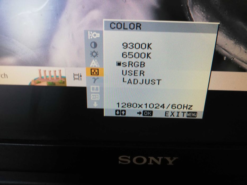 Монитор за PC- SONY