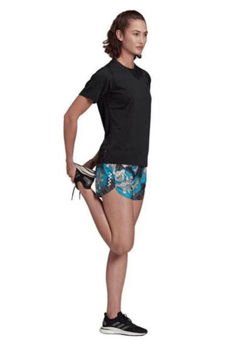 Спортни шорти / къси панталони/ Adidas, закупени от Англия