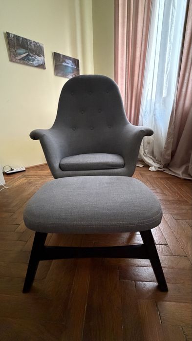 Set fotoliu + taburet IKEA BENARP – gri, stare foarte bună