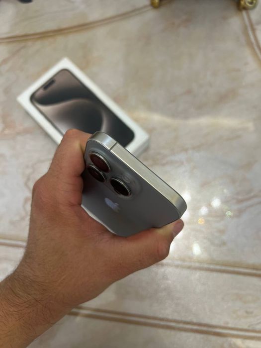 Iphone 15 pro srocha