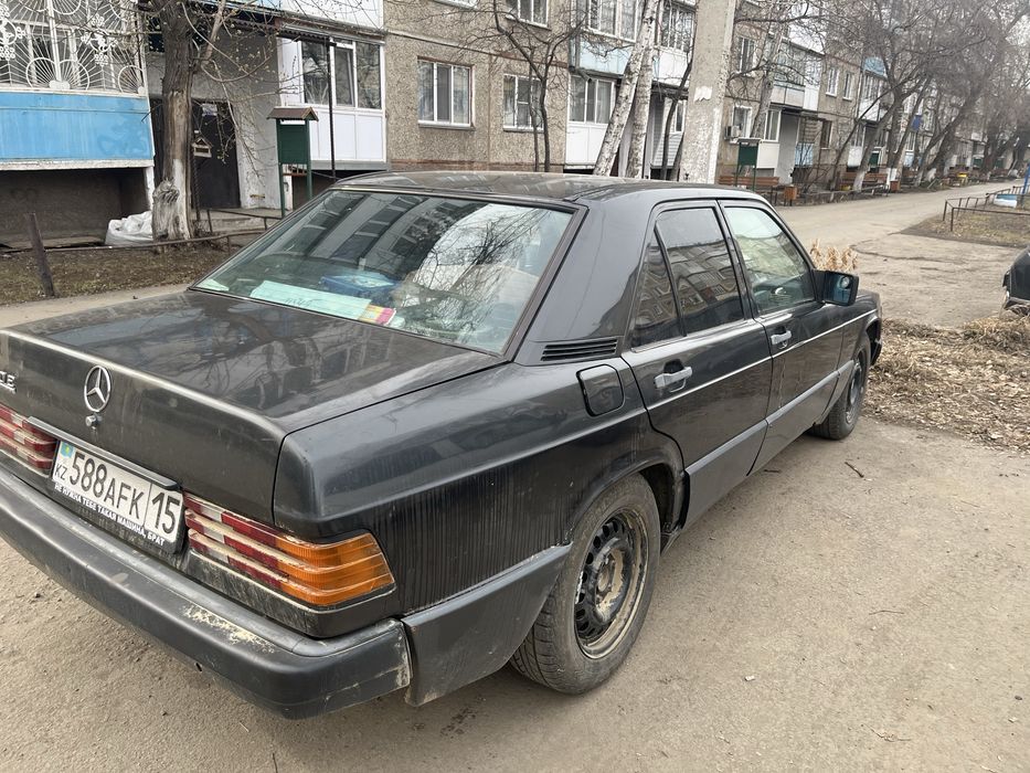 Мерседес 190 ,   .