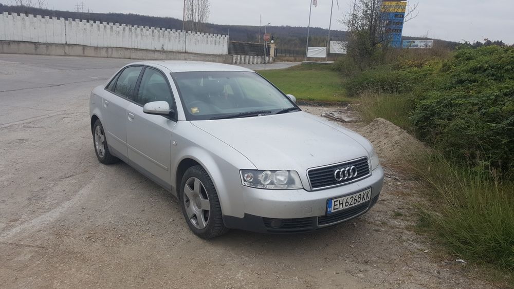 Ауди А4 2.0i 130к.с. на части