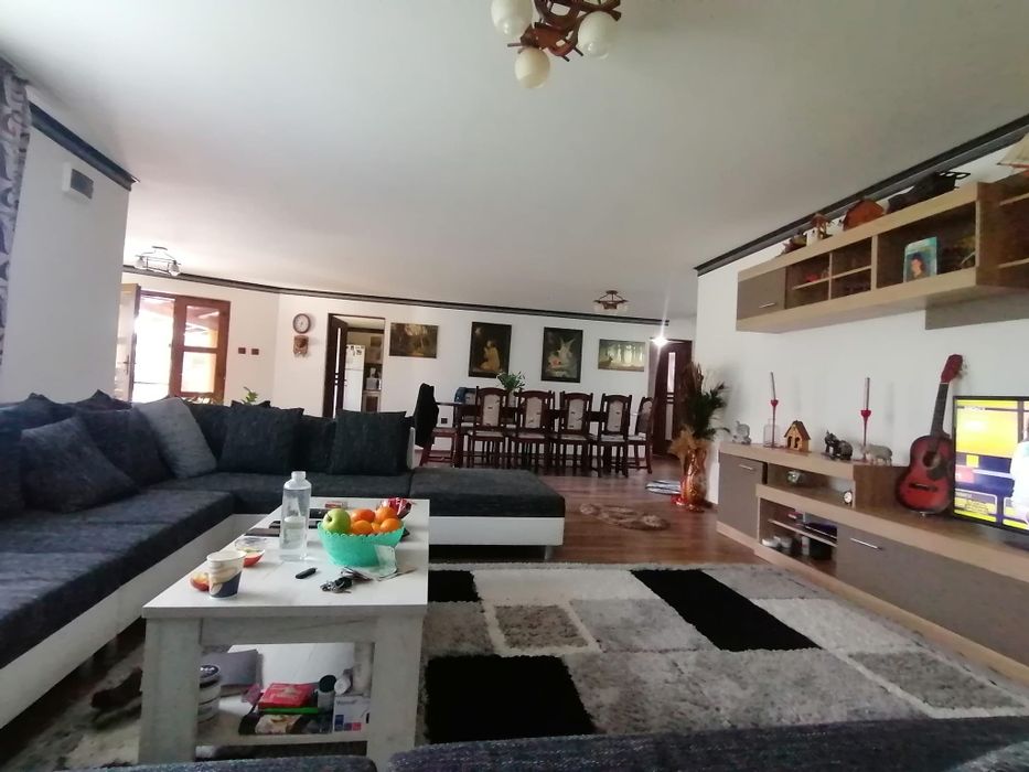 Casa de vacanță de vânzare