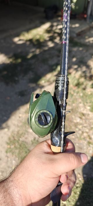 Combo lanseta PureLure Sharpen + mulineta baitcasting Heweiu