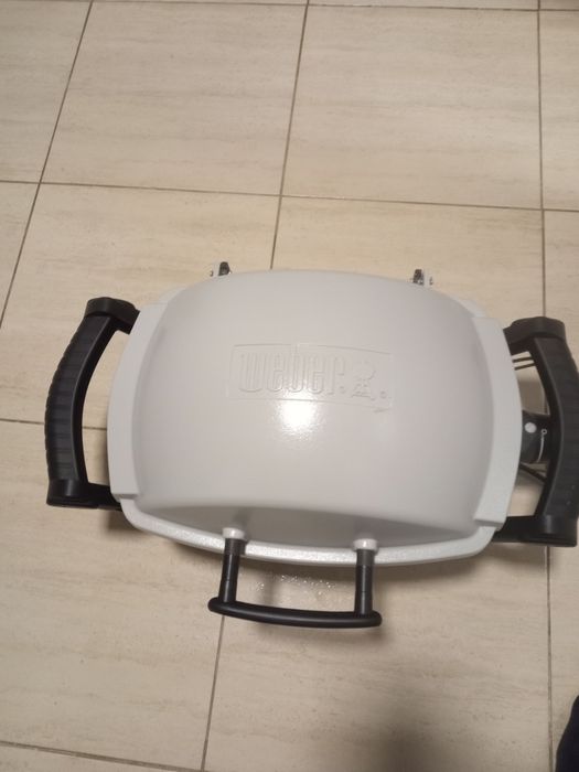 vând grătar electric weber,char broil