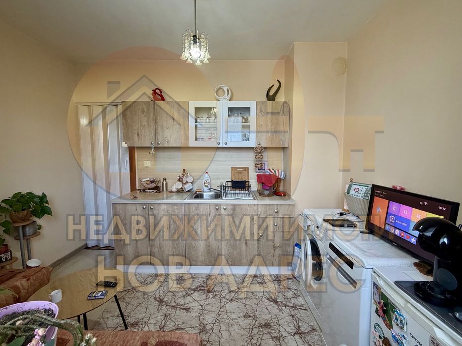 Четиристаен Апартамент , Обзаведен и Ремонтиран , гр. Търговище кв. Запад 3