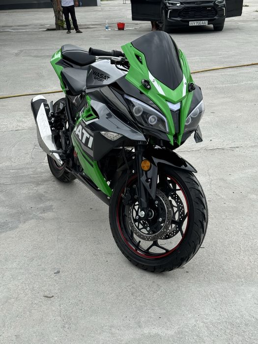 Мотоцикл SportBike