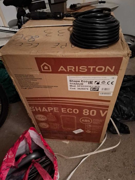 Vand boiler electric 80l Ariston Shape Eco EVO 80 EU nou SIGILAT