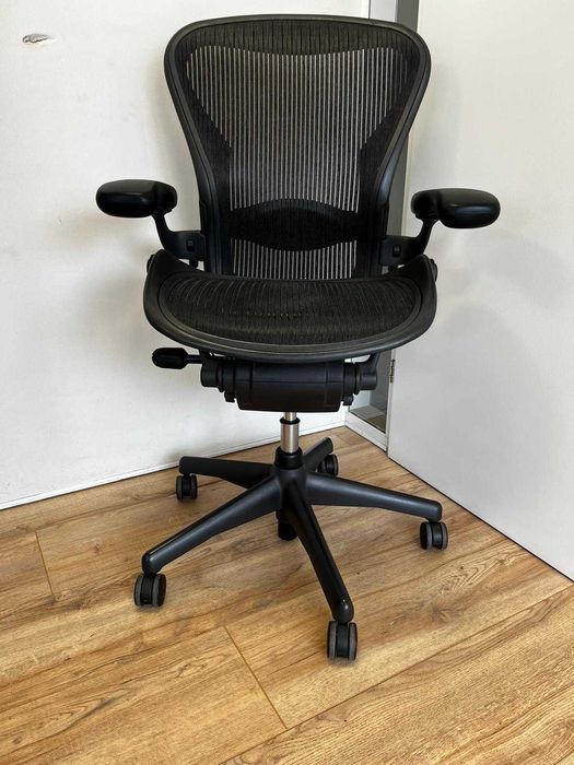Refurbished Herman Miller Aeron Graphite