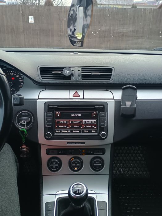 Volkswagen Passat B6 model 2010