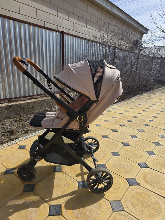 Детская коляска сатылады.