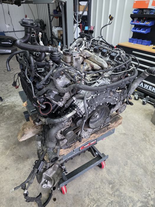 В наличност 2 двигателя 3.0 TFSI и 4.0 TDI – Слънчев бряг