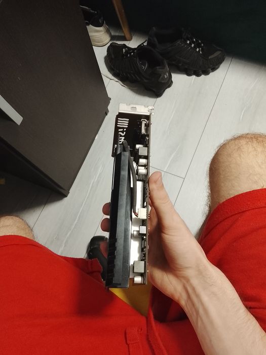 Vând placa video