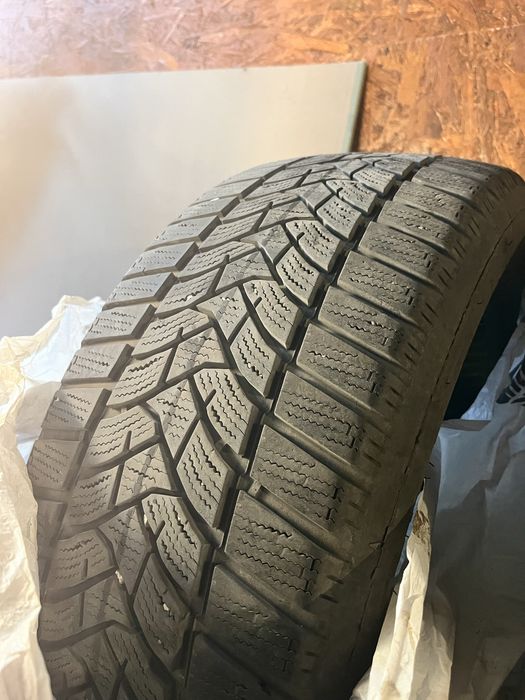 Гуми Dunlop 215/55/17 М+S