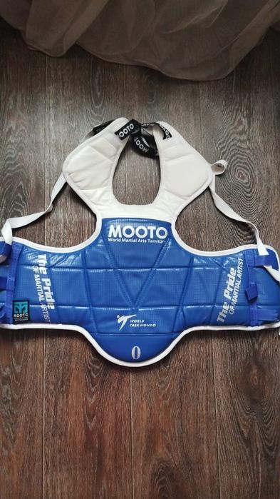 Продам комплект для тэквондо