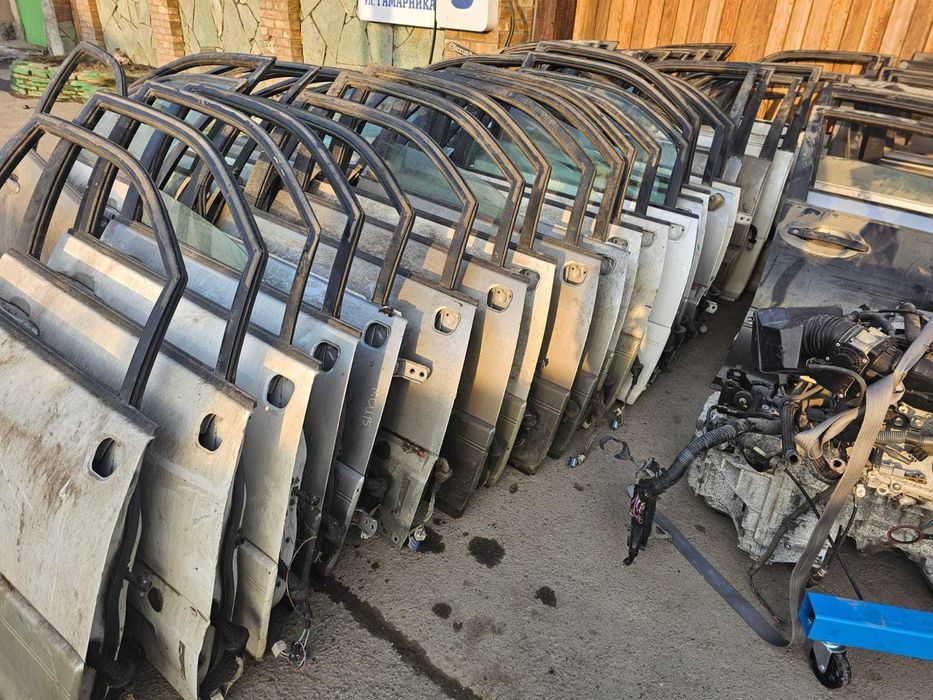 Двери Lexus Rx300 Toyota Harrier