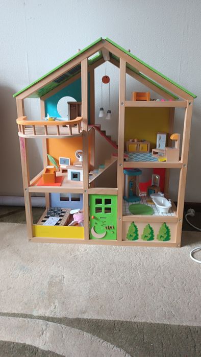 Крутой Кукольный дом Hape