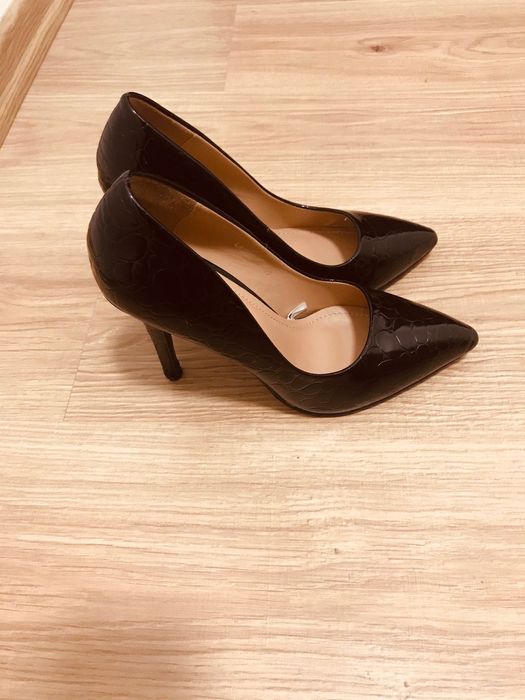 Официални дамски обувки 2 чифта!