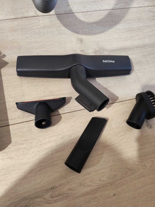 Прахусмокачка Philips Silent Star Parquer