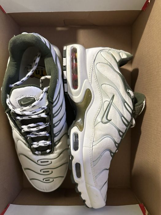 Nike Air Max Plus Low Phantom Neutral Olive