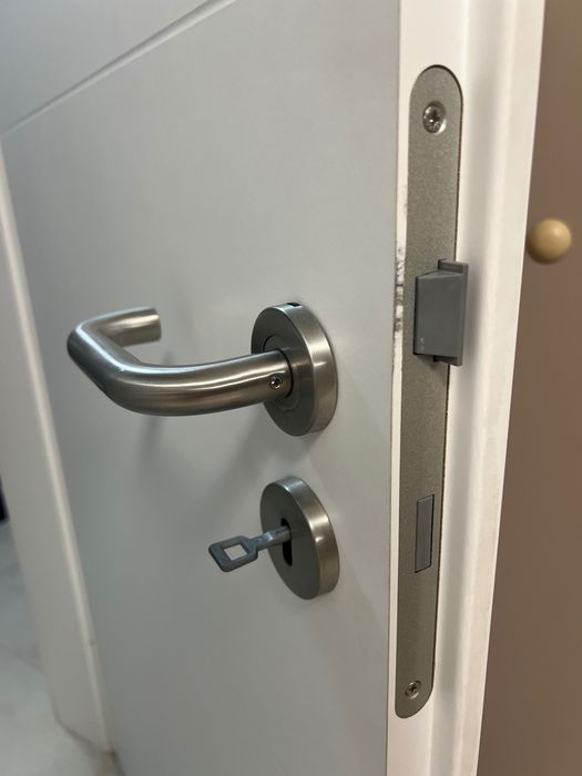 Интериорна врата