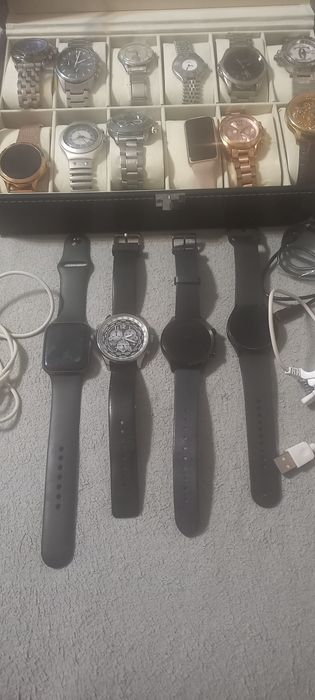 Ceasuri diferite modele