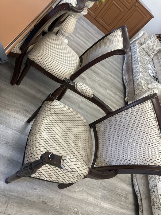 Продаю Комплект Гастинный