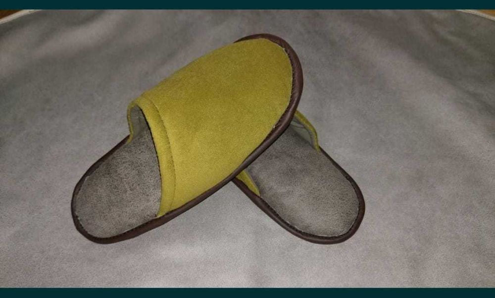 Vând papuci de casa