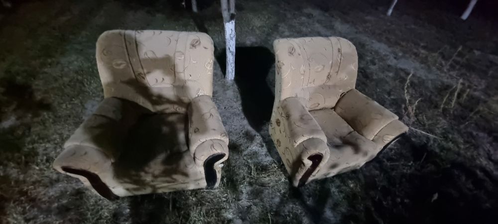 uchala mebel birga sotilad