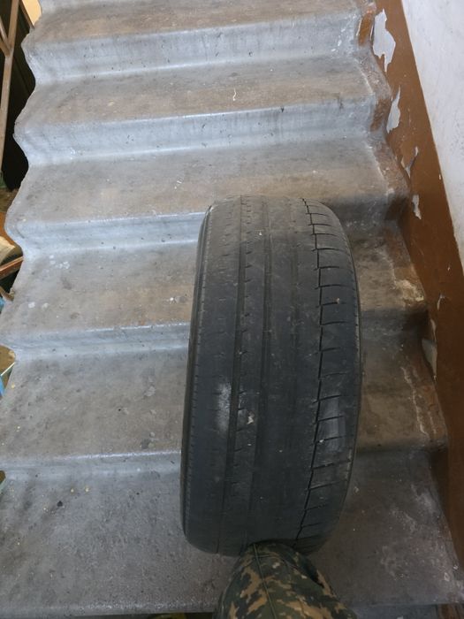 Резина 215/55/R17