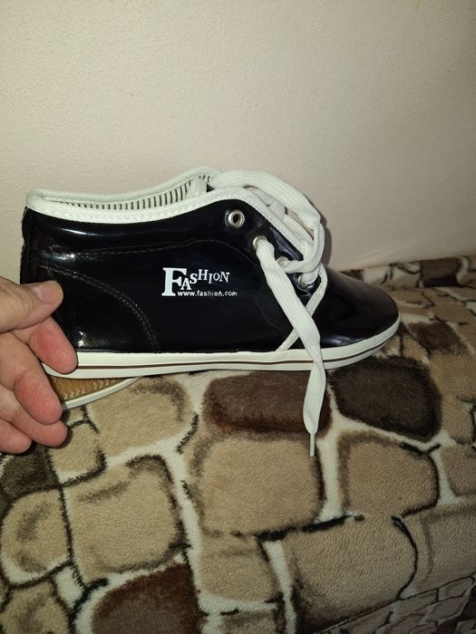 Tenesi,pantofi sport de dama,41