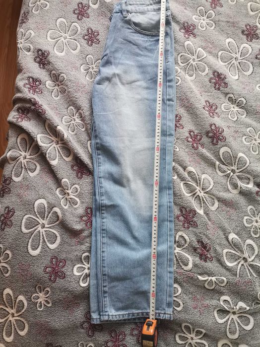 Сини леко широки дънки