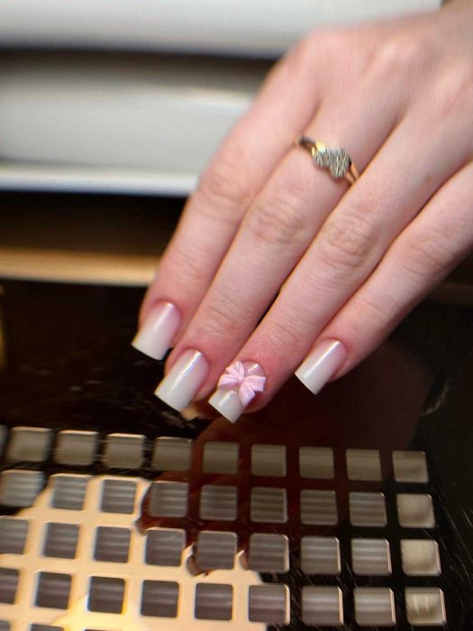 pun unghii cu gel Dristor