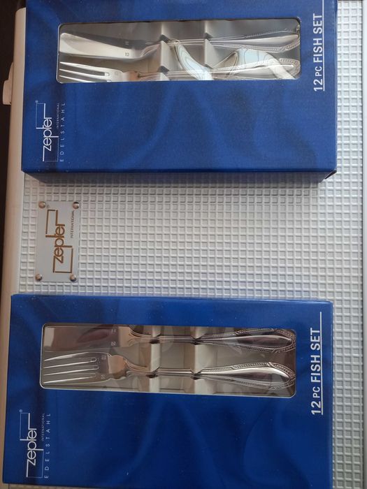 Прибори за хранене комплект