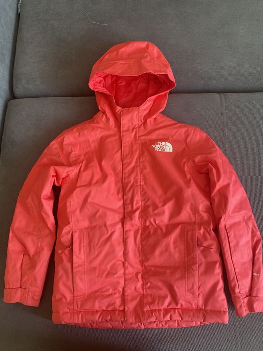 Фирменная куртка оригинал отличного качества на девочку 9-10 лет