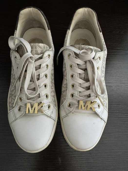 Продам кеды michael kors