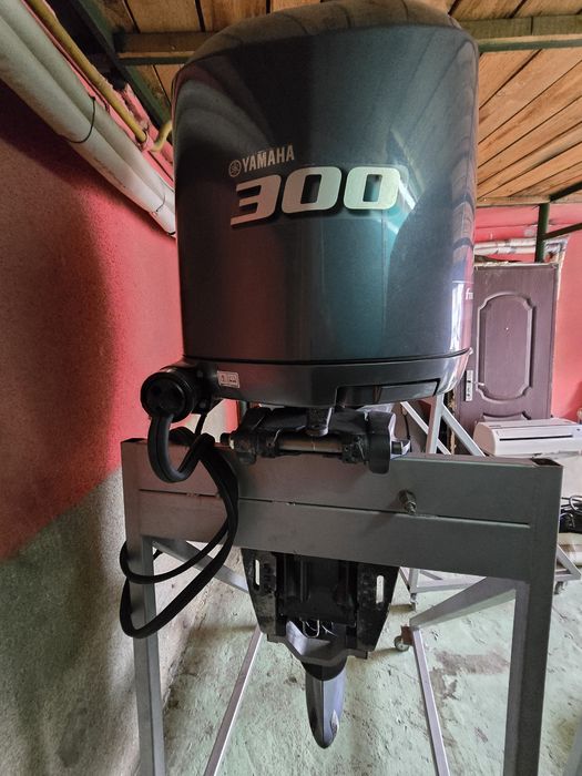 Motor barca Yamaha 300 CP Suzuki 300 CP