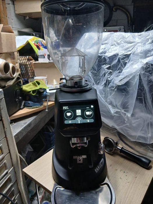 Vând măcinător Fiorenzato F 64 EVO